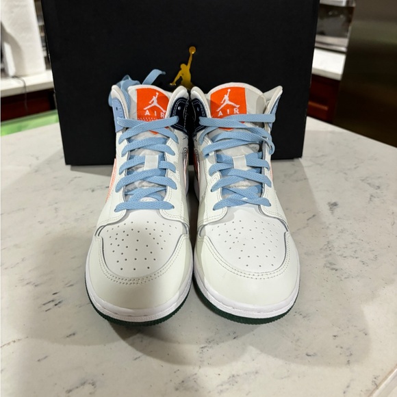 Size 6.5Y Jordan 1 Mid SE GS Stitch Sail Orange Junior Kids Casual DX2462-100 - Picture 2 of 7